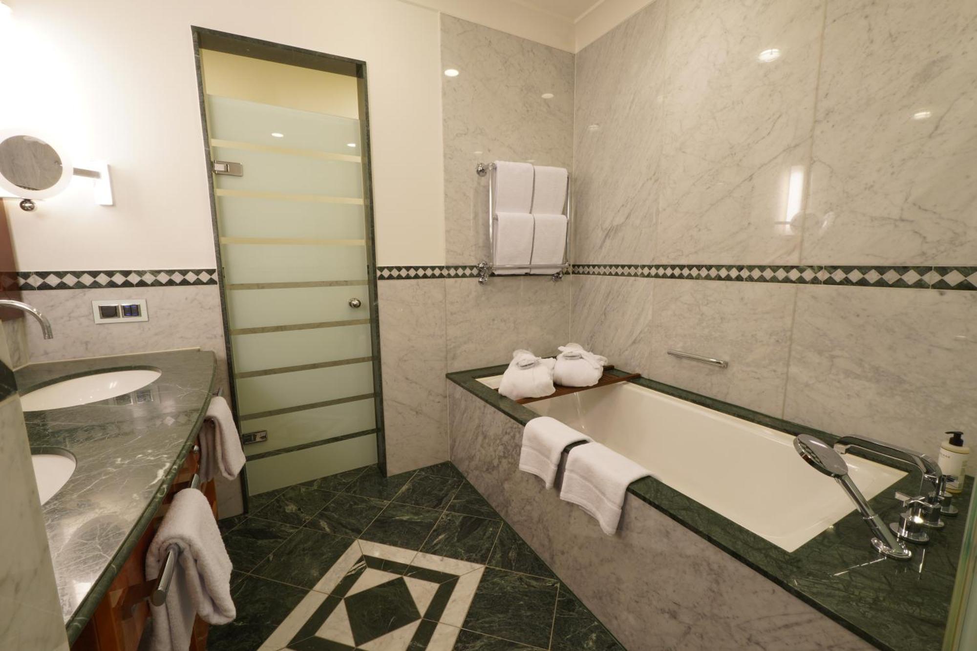 Lumiere Boutiquehotel Im Fuerstenhof Leipzig Extérieur photo